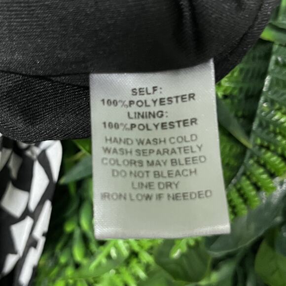 FASHION NOVA Jumpsuit Women Large Black Pants Sleeveless Wide Leg Jumper‎ 2767 - Picture 6 of 9